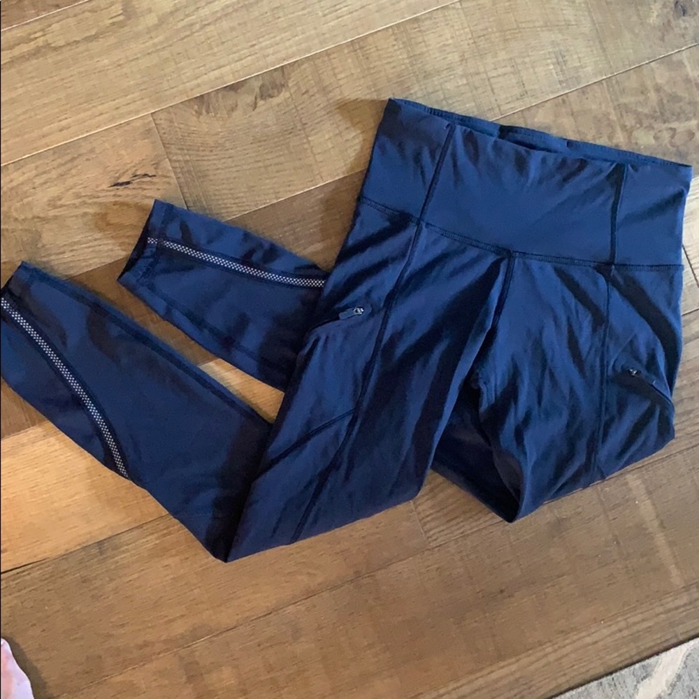 Lululemon compression leggings, 4